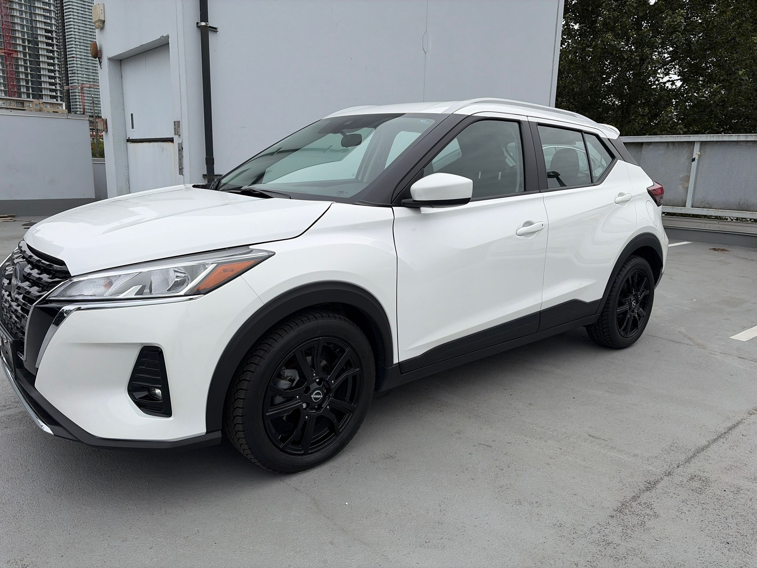 2022 Nissan Kicks SV CVT // 2.99% FINANCING