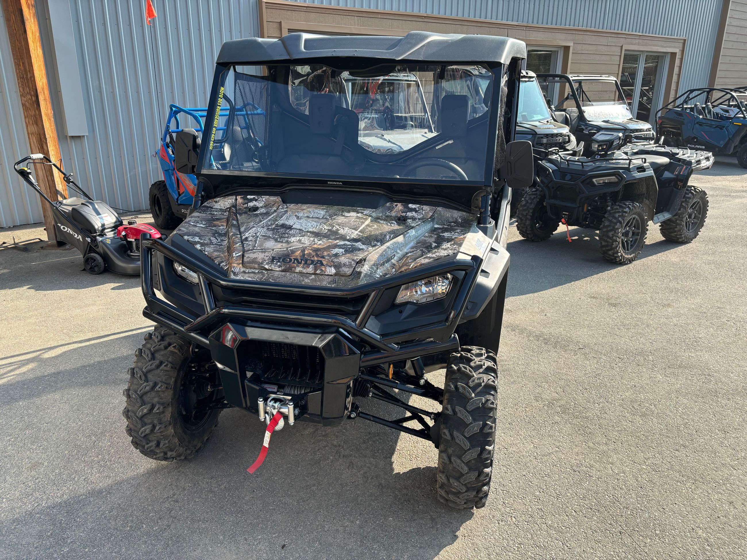 Honda Pioneer 1000-5d  2024