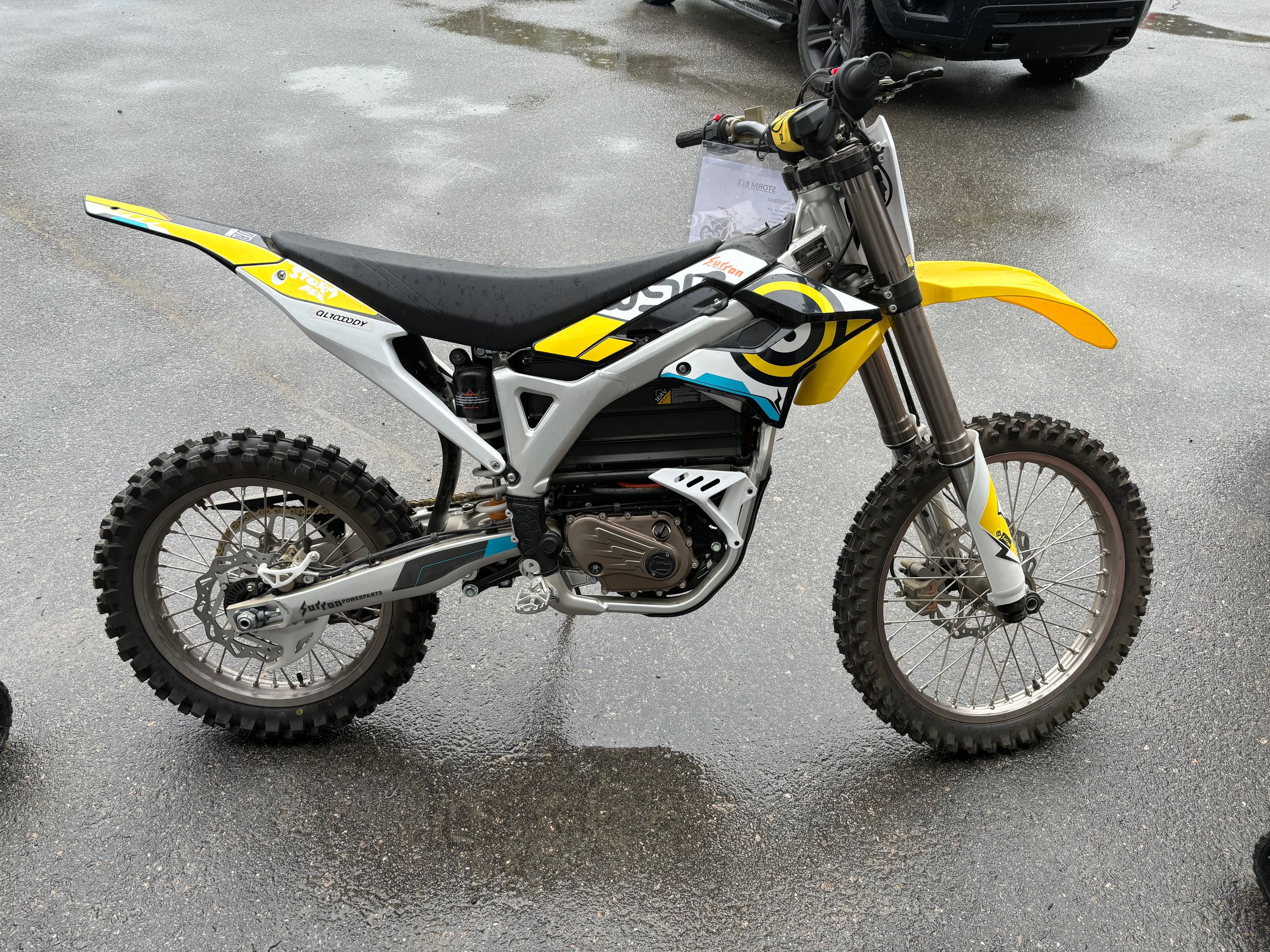 2023 SURRON MOTOCROSS Storm bee