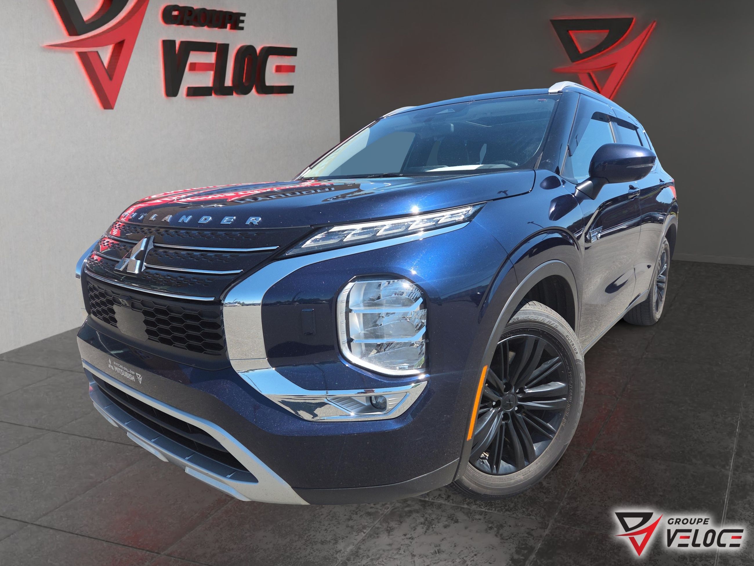 2024 Mitsubishi Outlander PHEV LE S-AWC
