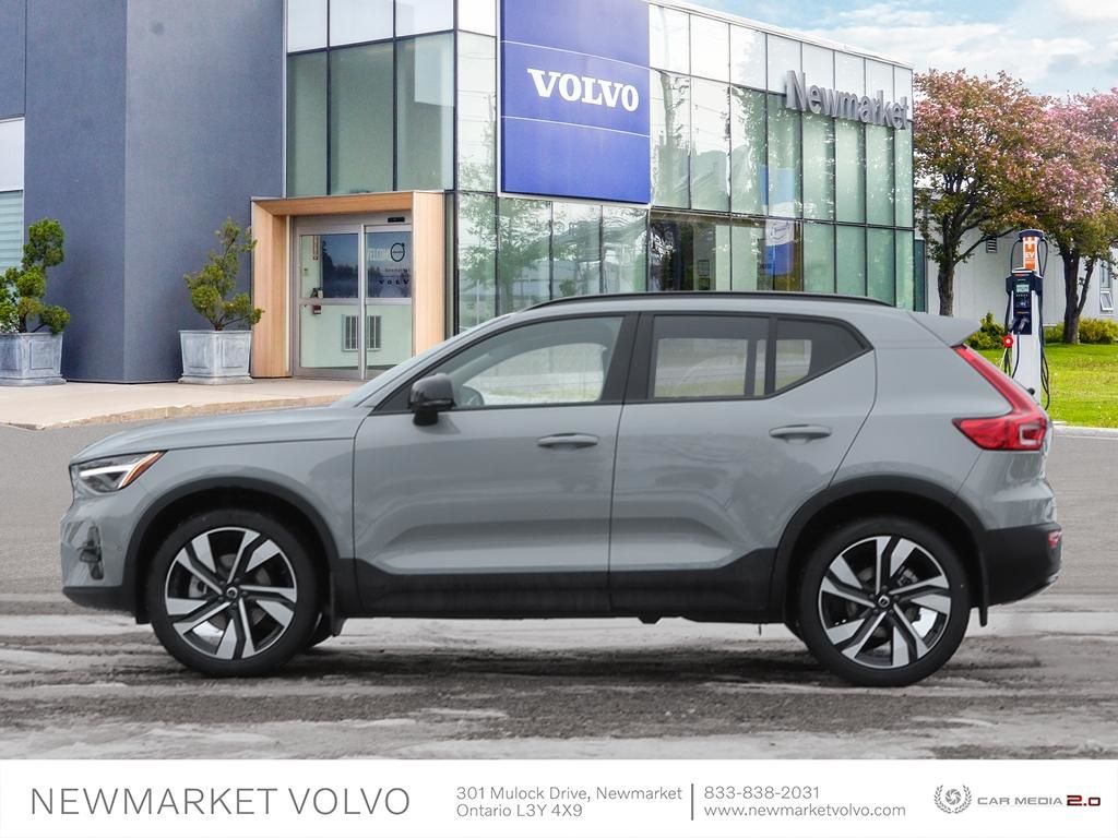 New 2024 Volvo XC40 B5 AWD Plus Dark Theme 62506.7 Volvo Cars