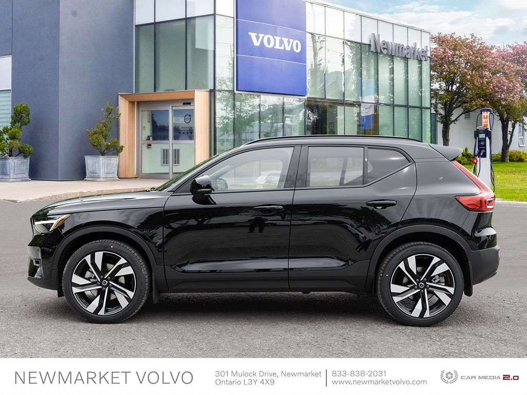 New 2024 Volvo XC40 B5 AWD Plus Dark Theme 63768.5 Volvo Cars