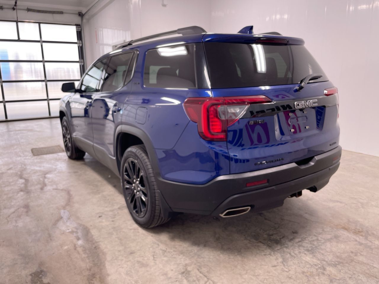 Photo 2023 GMC ACADIA SLE #6