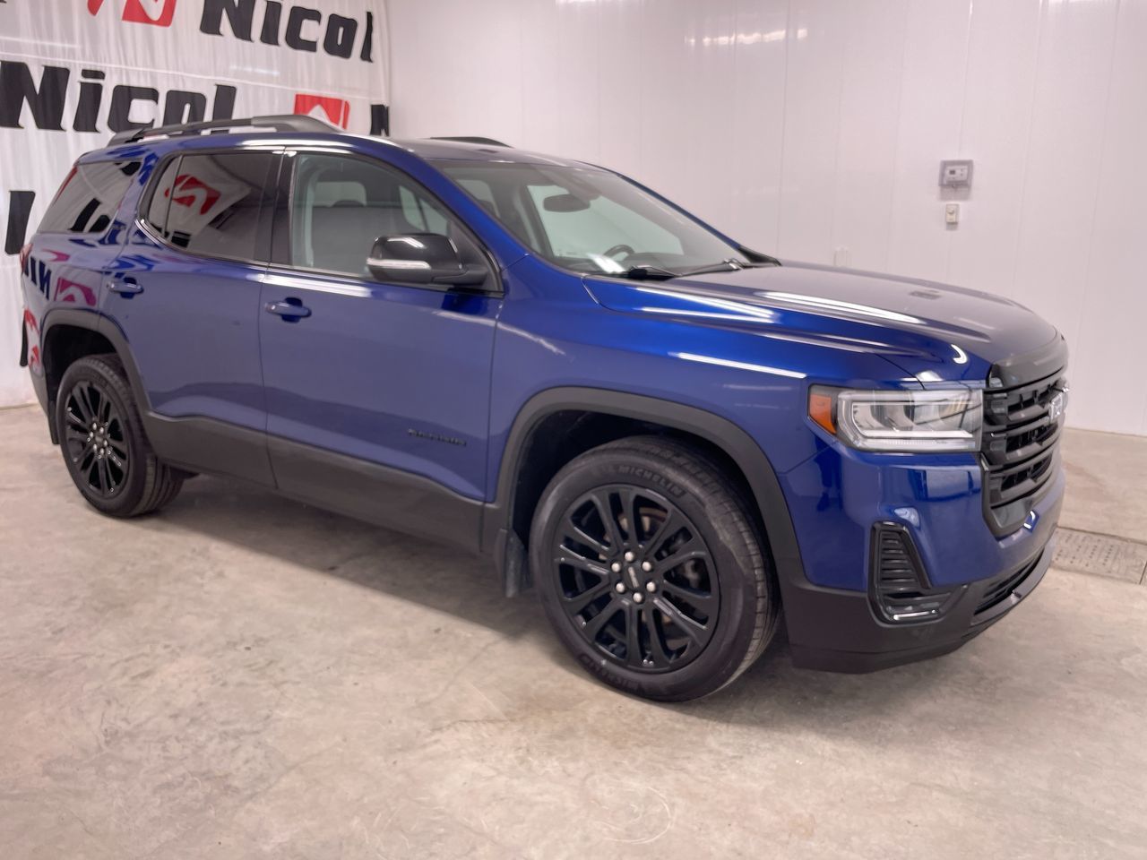 Photo 2023 GMC ACADIA SLE #2