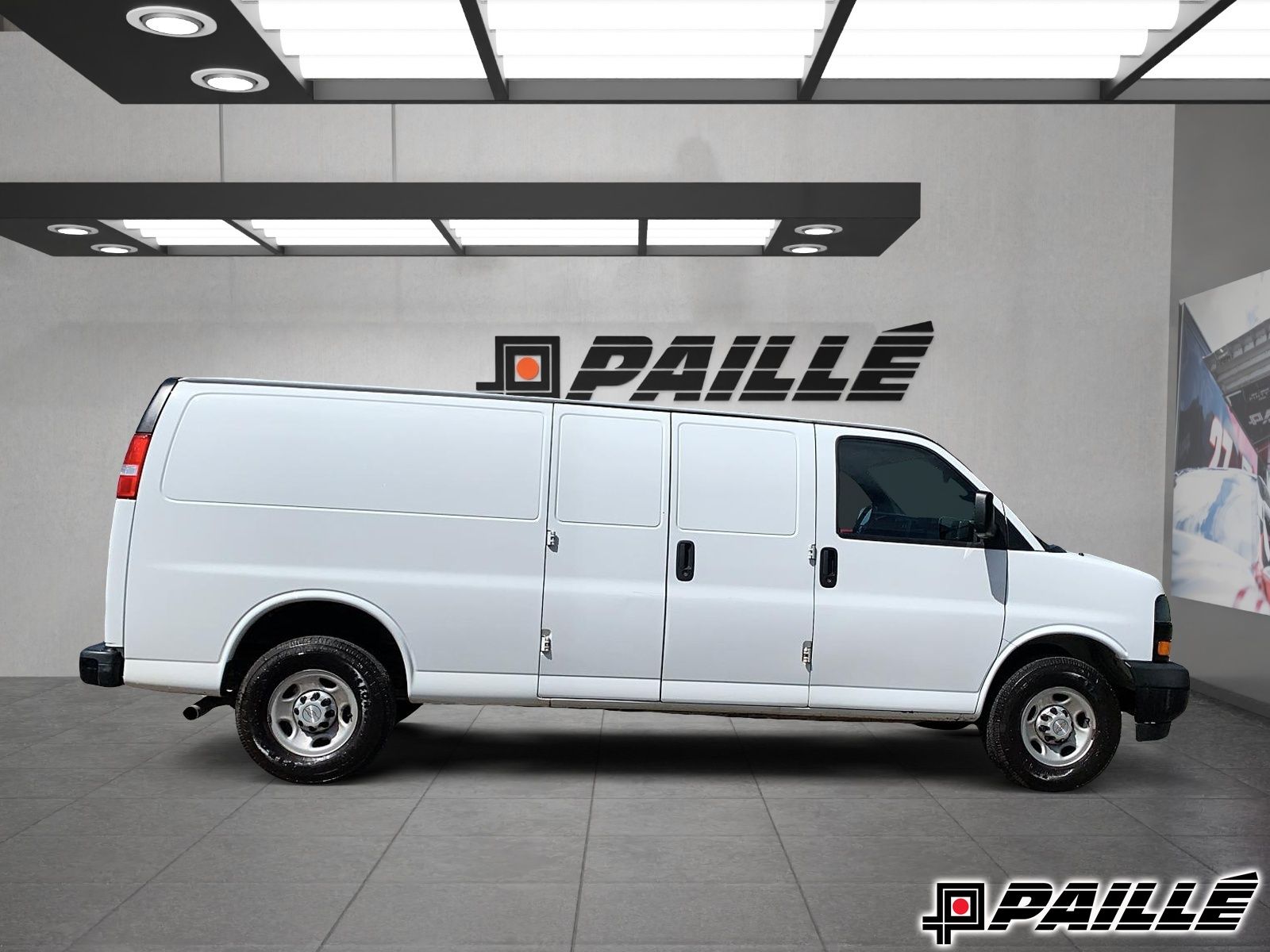 Chevrolet Express Cargo Van  2019 à Berthierville, Québec
