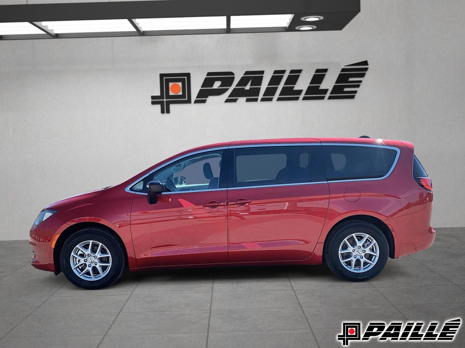 Chrysler Grand Caravan  2024 à Nicolet, Québec