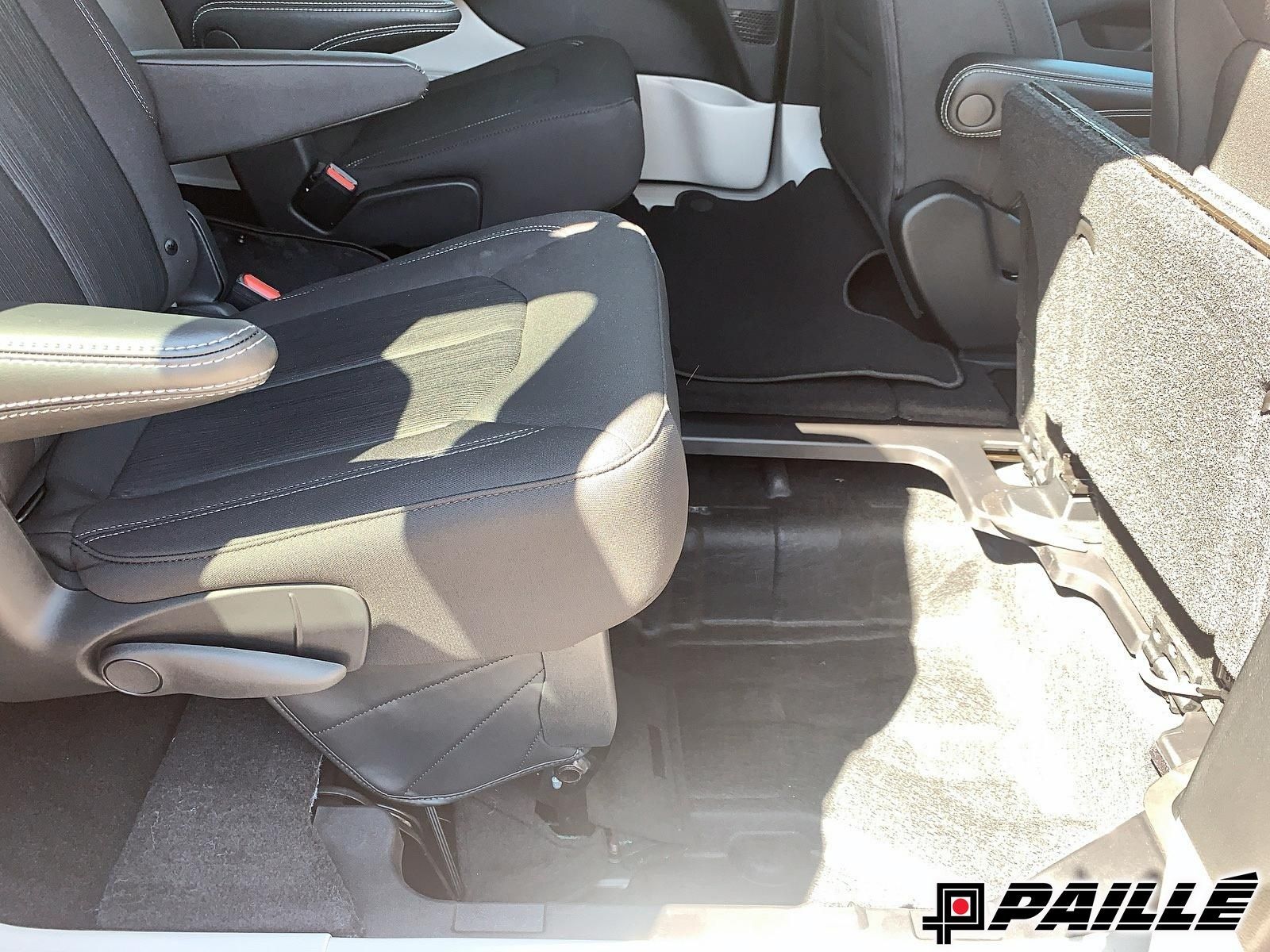 Chrysler Grand Caravan  2024 à Nicolet, Québec