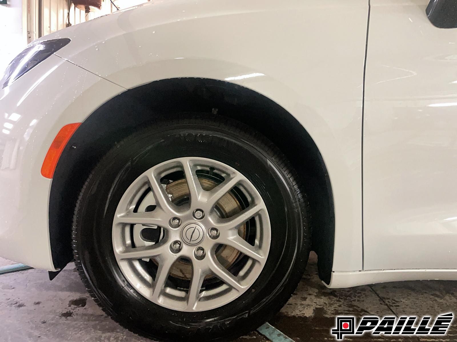 2026 Chrysler Grand Caravan in Nicolet, Quebec