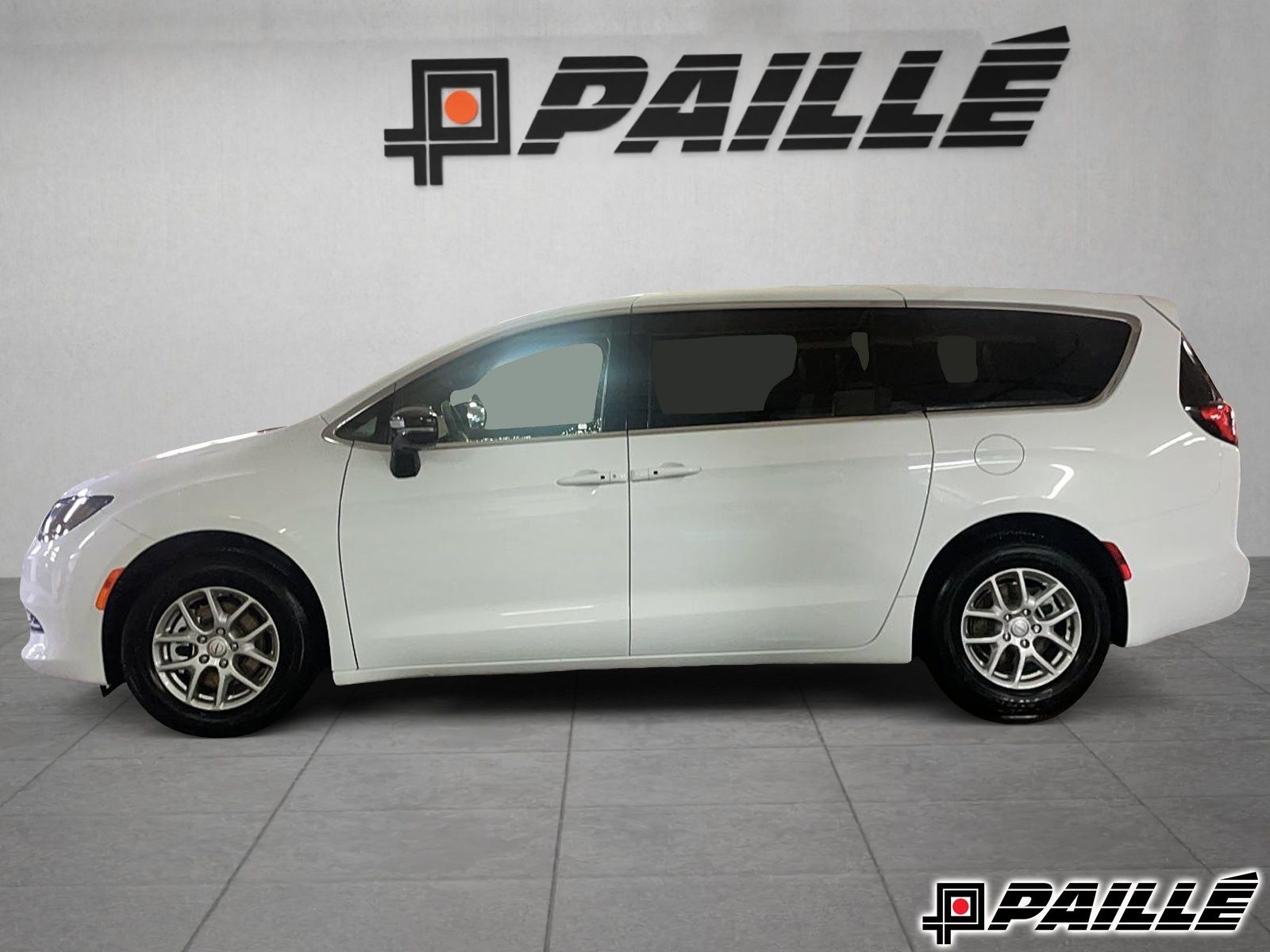 2026 Chrysler Grand Caravan in Nicolet, Quebec