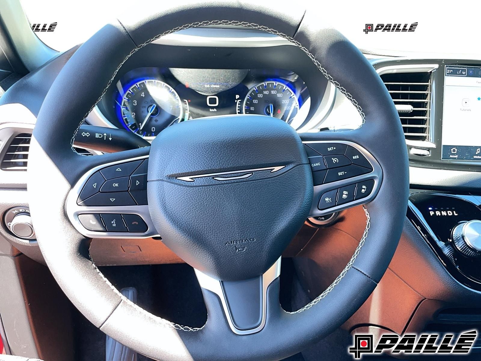 2027 Chrysler Grand Caravan in Nicolet, Quebec
