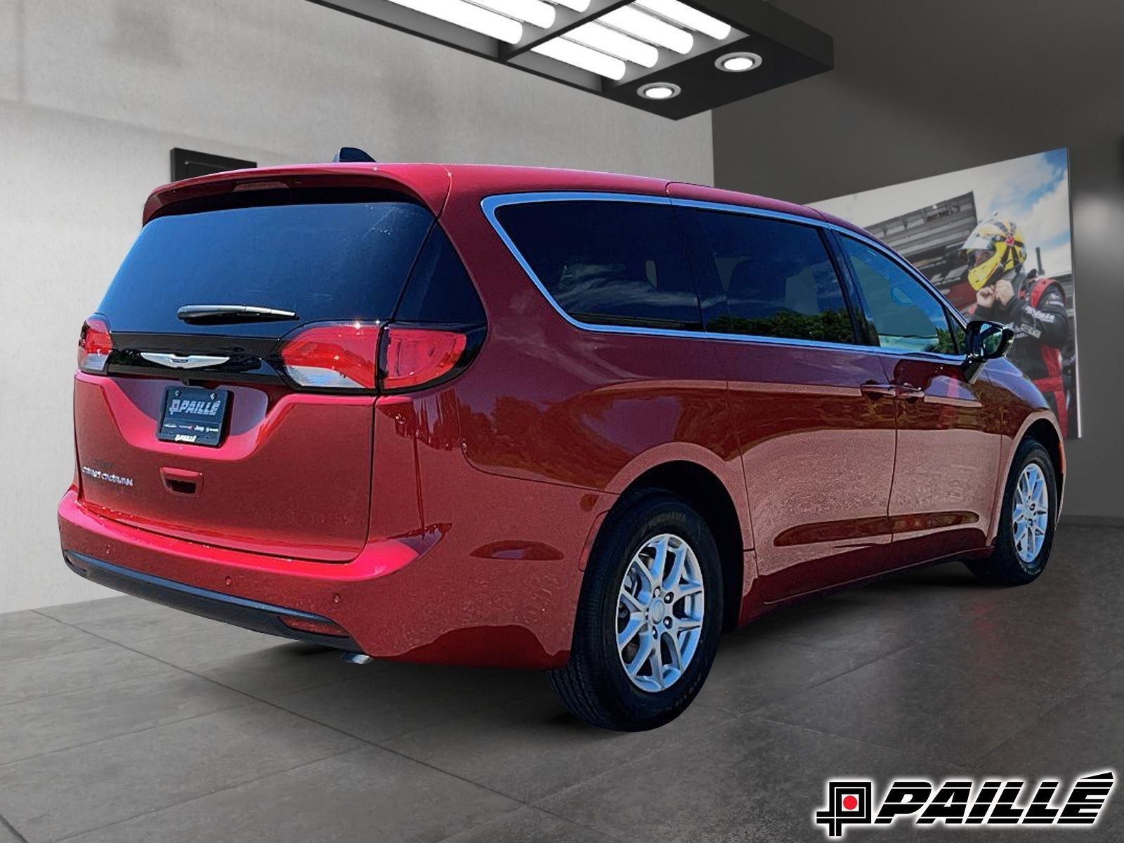 2027 Chrysler Grand Caravan in Nicolet, Quebec