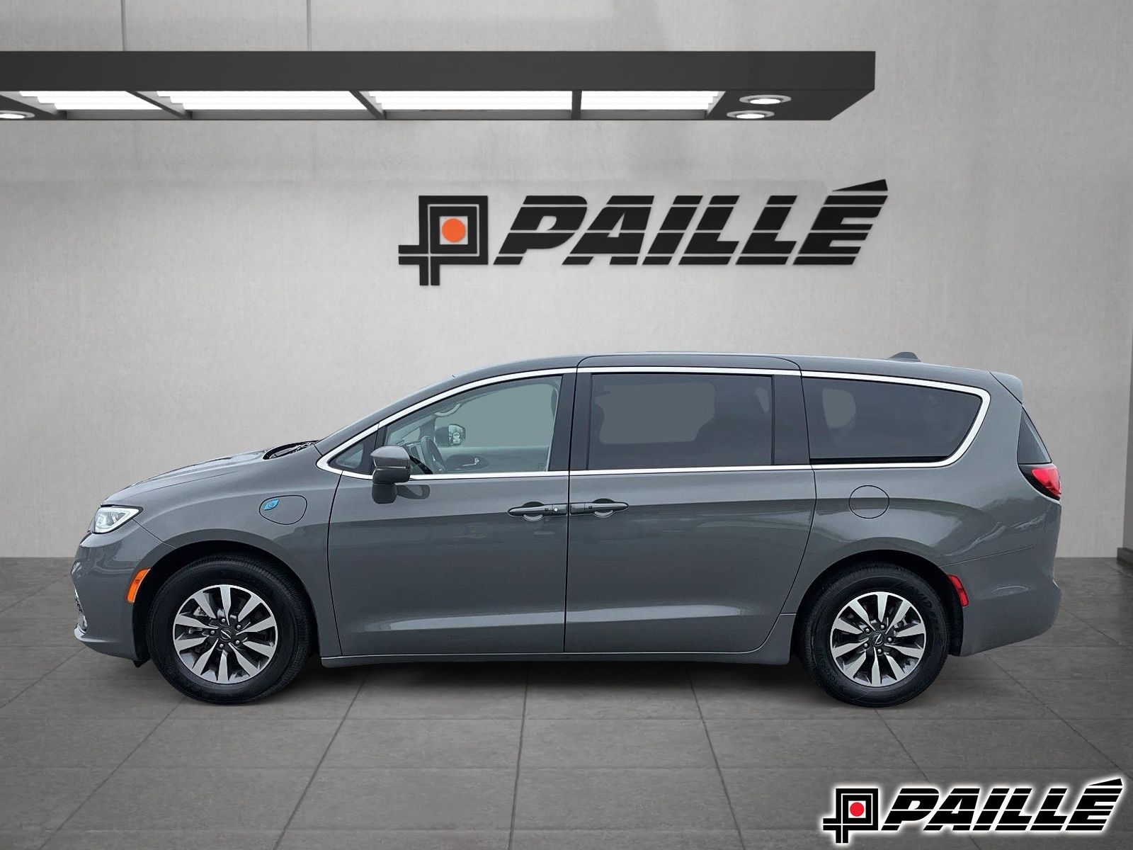 2022 Chrysler Pacifica Hybrid in Sorel-Tracy, Quebec