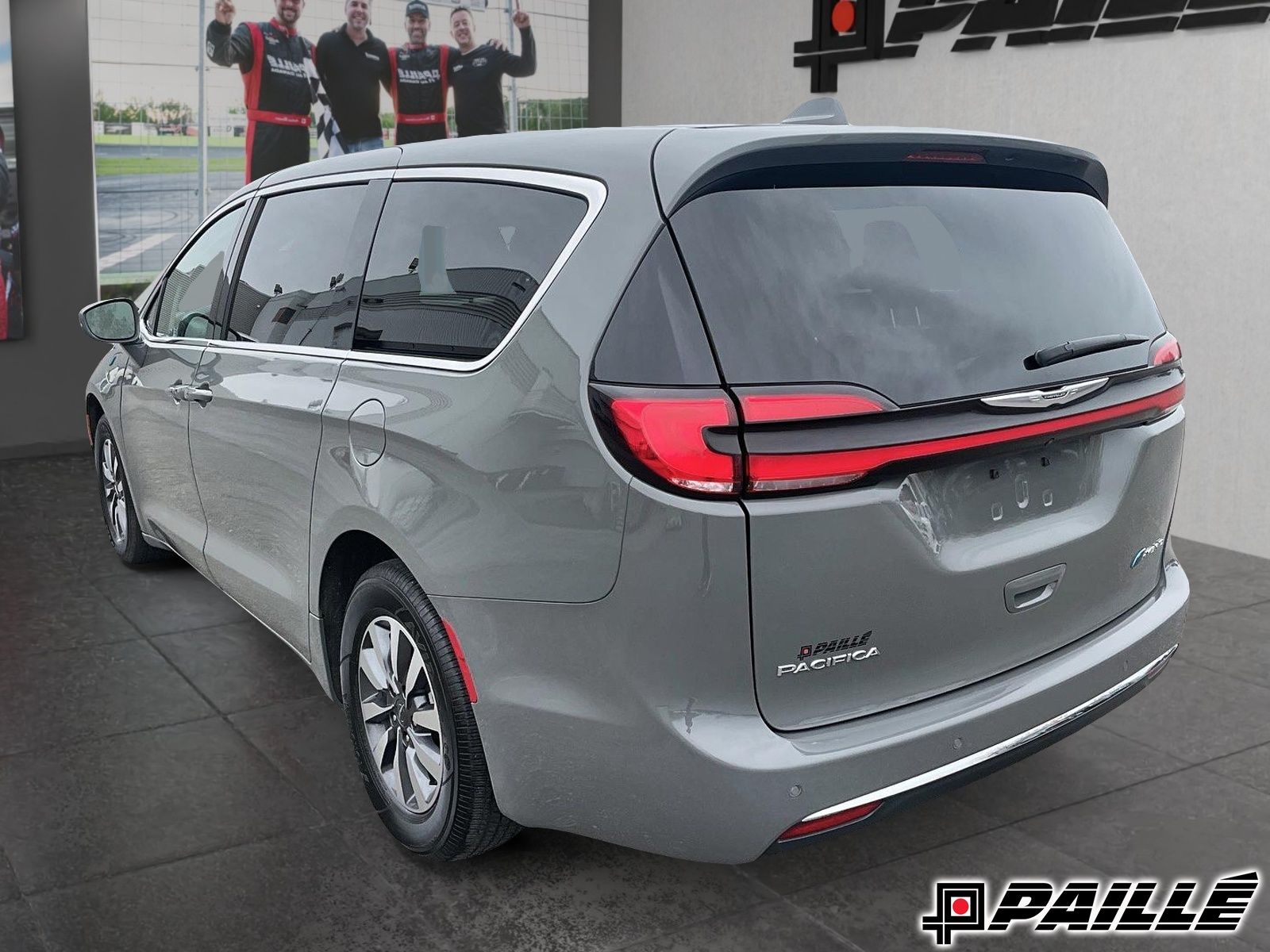 2022 Chrysler Pacifica Hybrid in Sorel-Tracy, Quebec