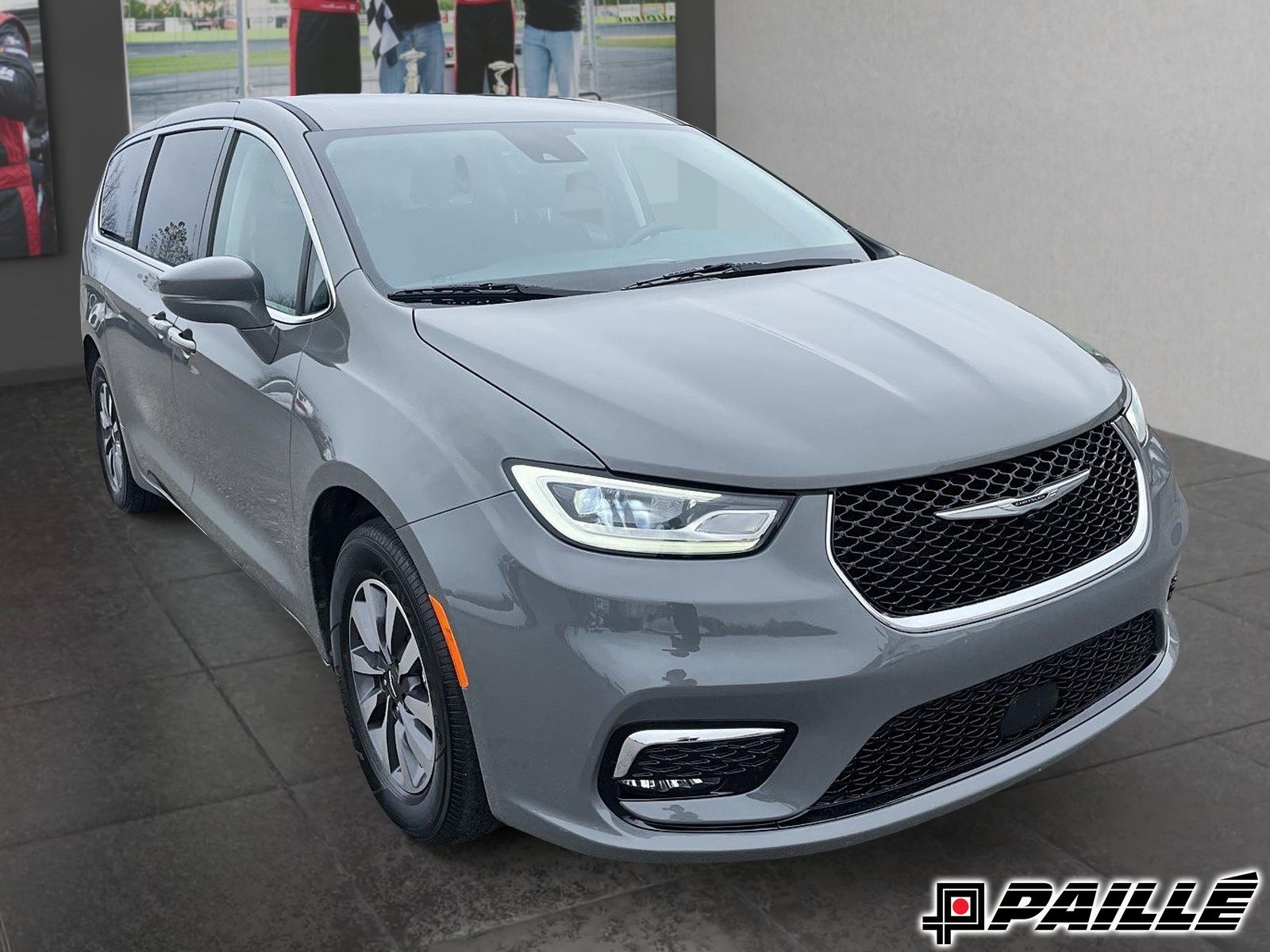 2022 Chrysler Pacifica Hybrid in Sorel-Tracy, Quebec