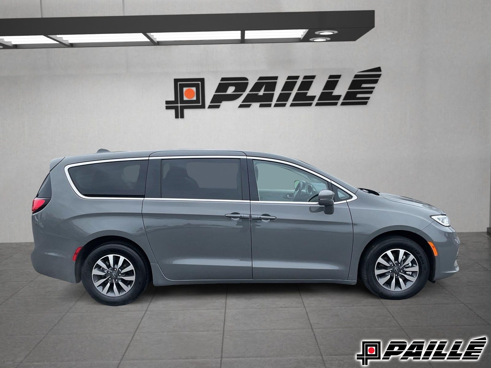 2022 Chrysler Pacifica Hybrid in Sorel-Tracy, Quebec