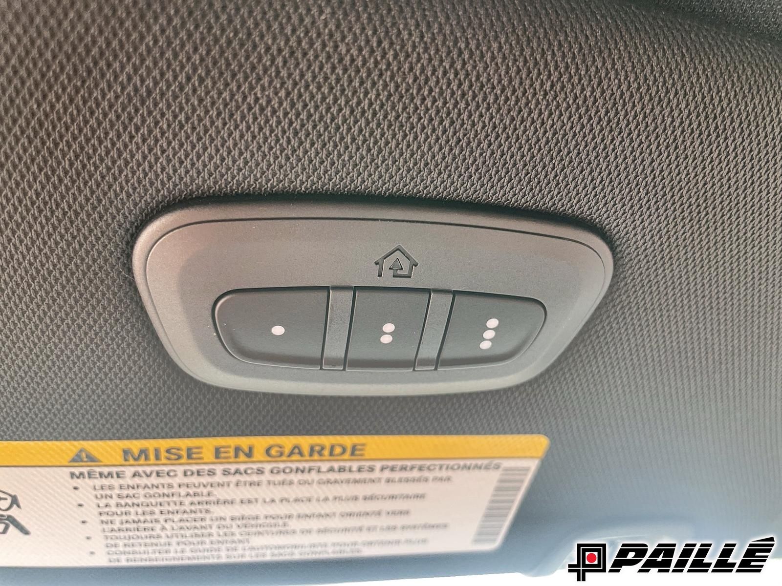 2024 Chrysler Pacifica Hybrid in Sorel-Tracy, Quebec