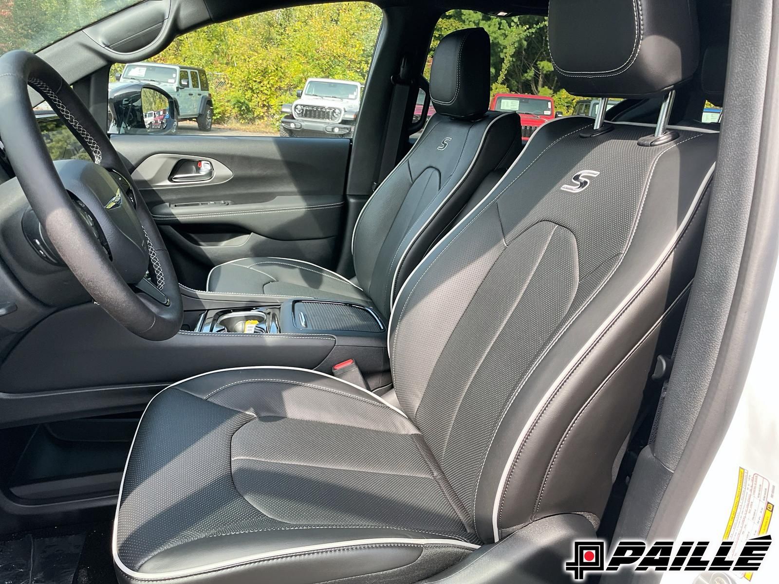 2024 Chrysler Pacifica Hybrid in Sorel-Tracy, Quebec