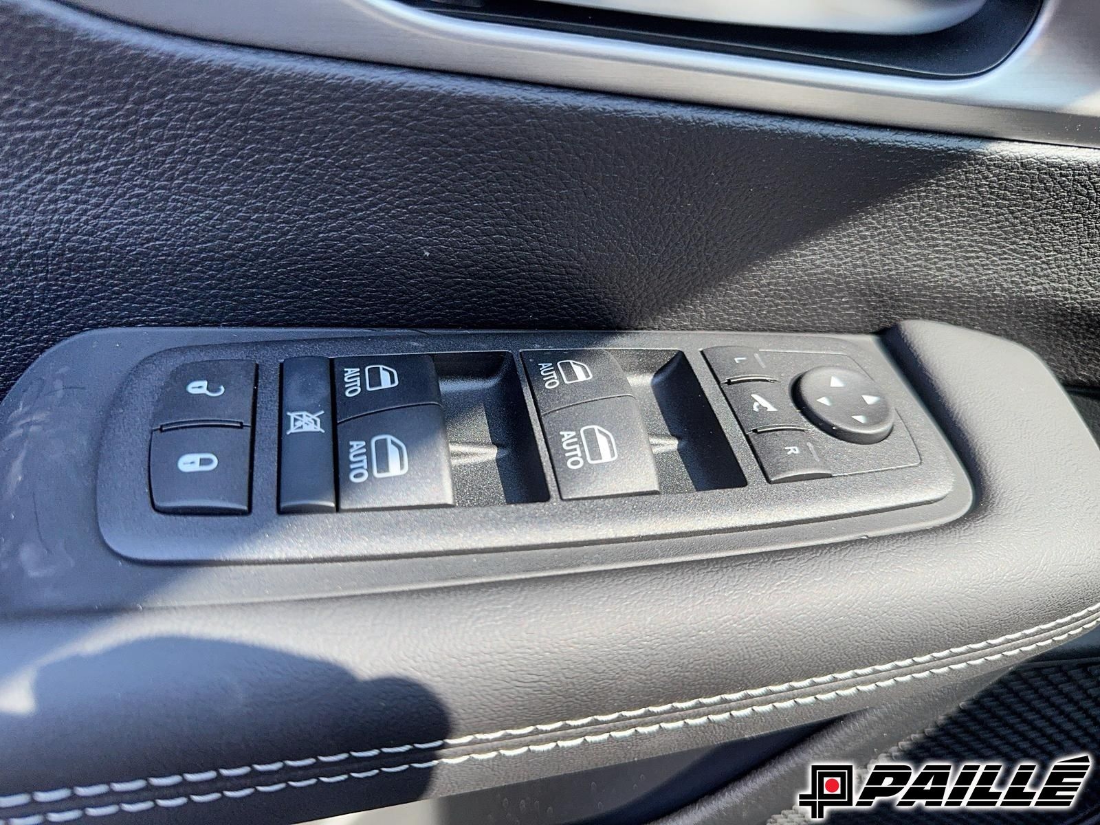 2024 Chrysler Pacifica Hybrid in Sorel-Tracy, Quebec