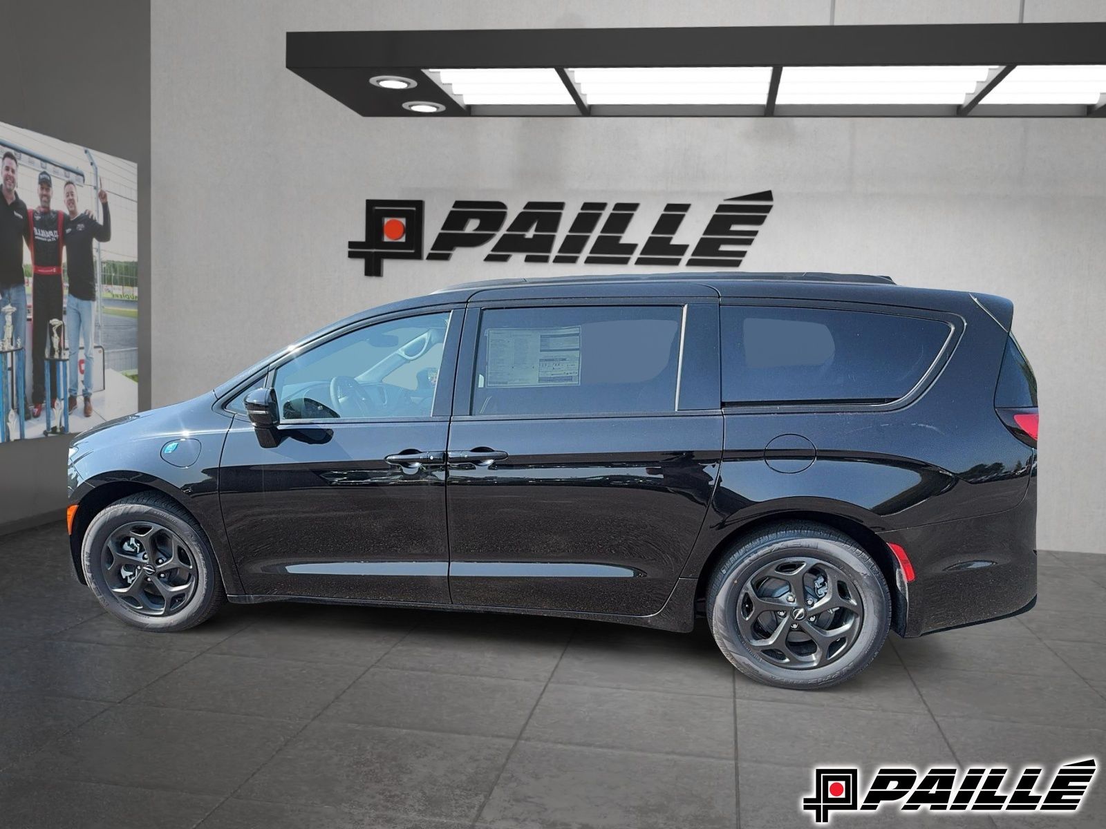 Chrysler Pacifica Hybrid  2024 à Sorel-Tracy, Québec