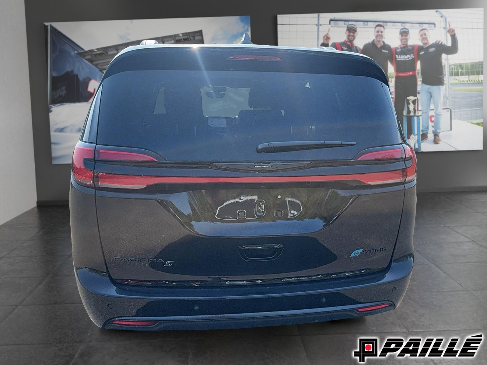 2024 Chrysler Pacifica Hybrid in Sorel-Tracy, Quebec