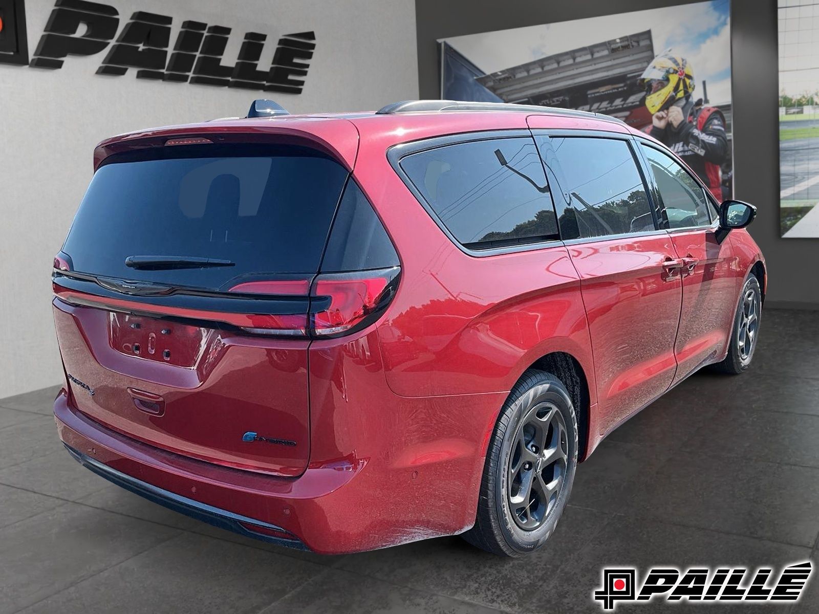 2024 Chrysler Pacifica Hybrid in Sorel-Tracy, Quebec