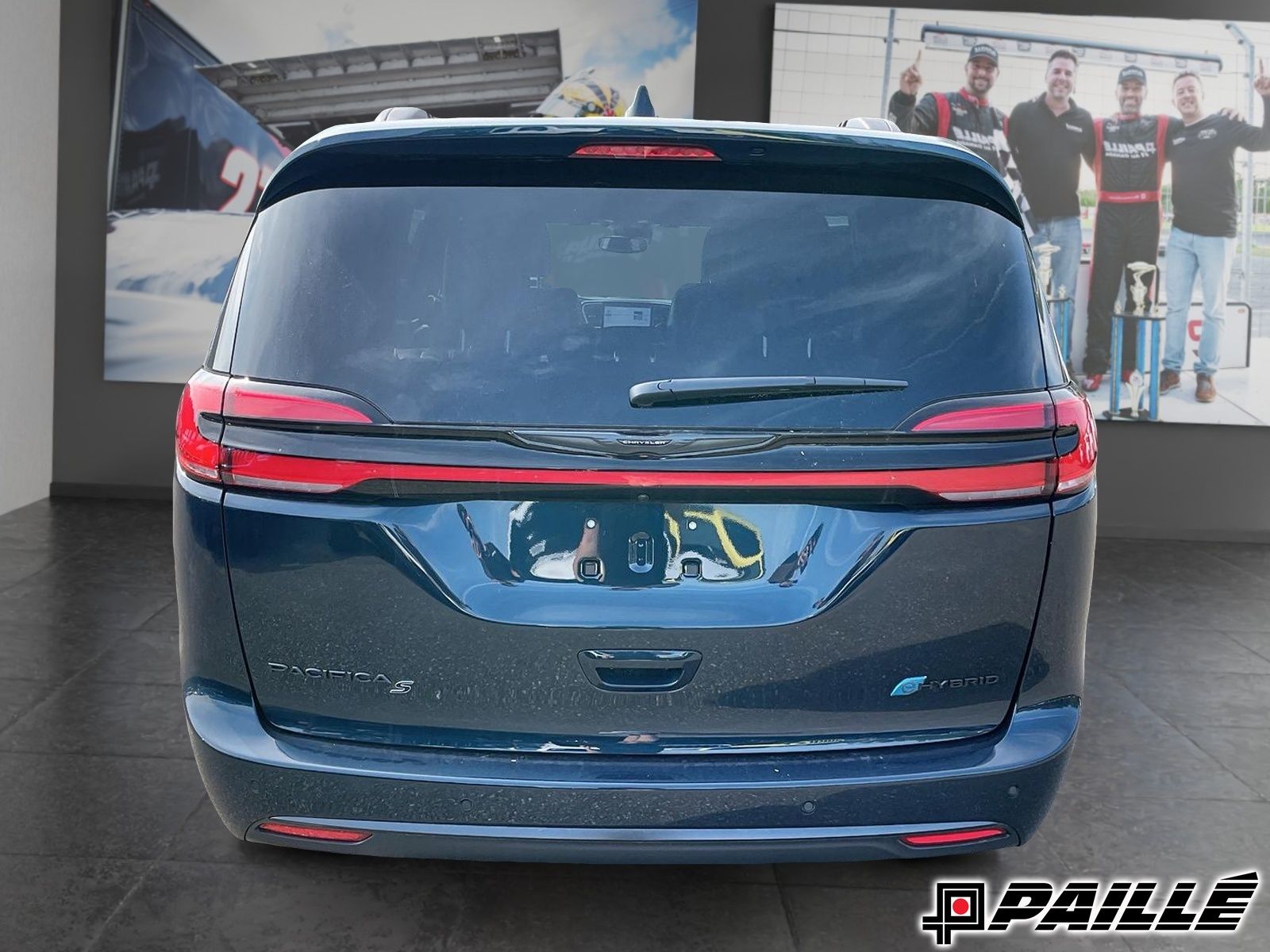 2024 Chrysler Pacifica Hybrid in Sorel-Tracy, Quebec