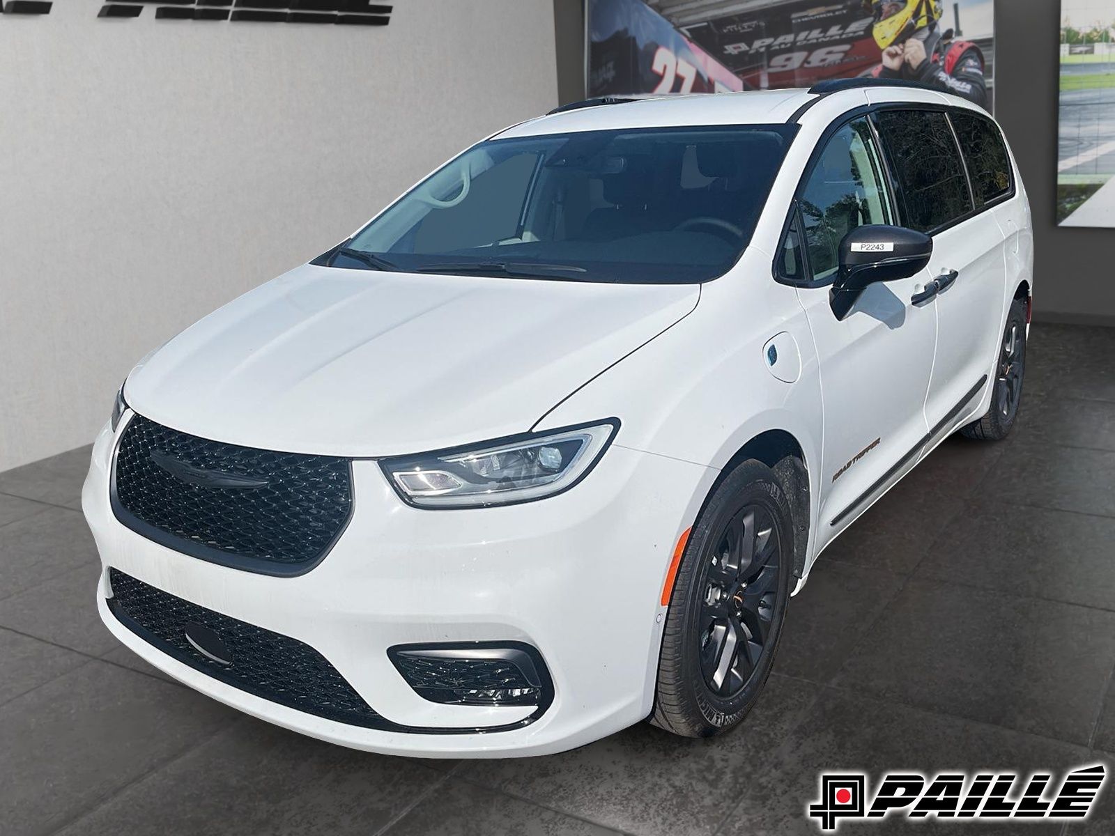 2024 Chrysler Pacifica Hybrid in Sorel-Tracy, Quebec