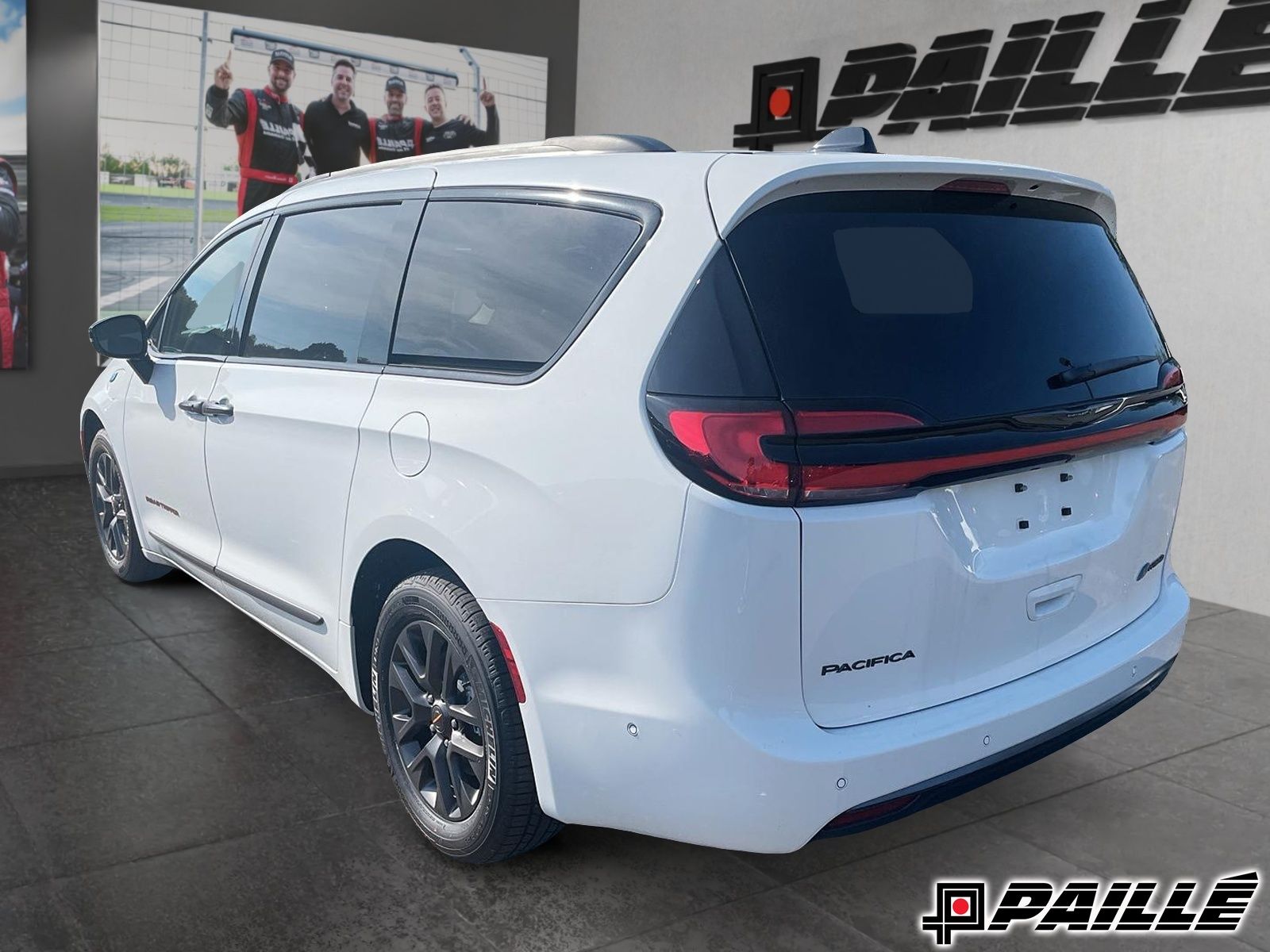 Chrysler Pacifica Hybrid  2024 à Sorel-Tracy, Québec