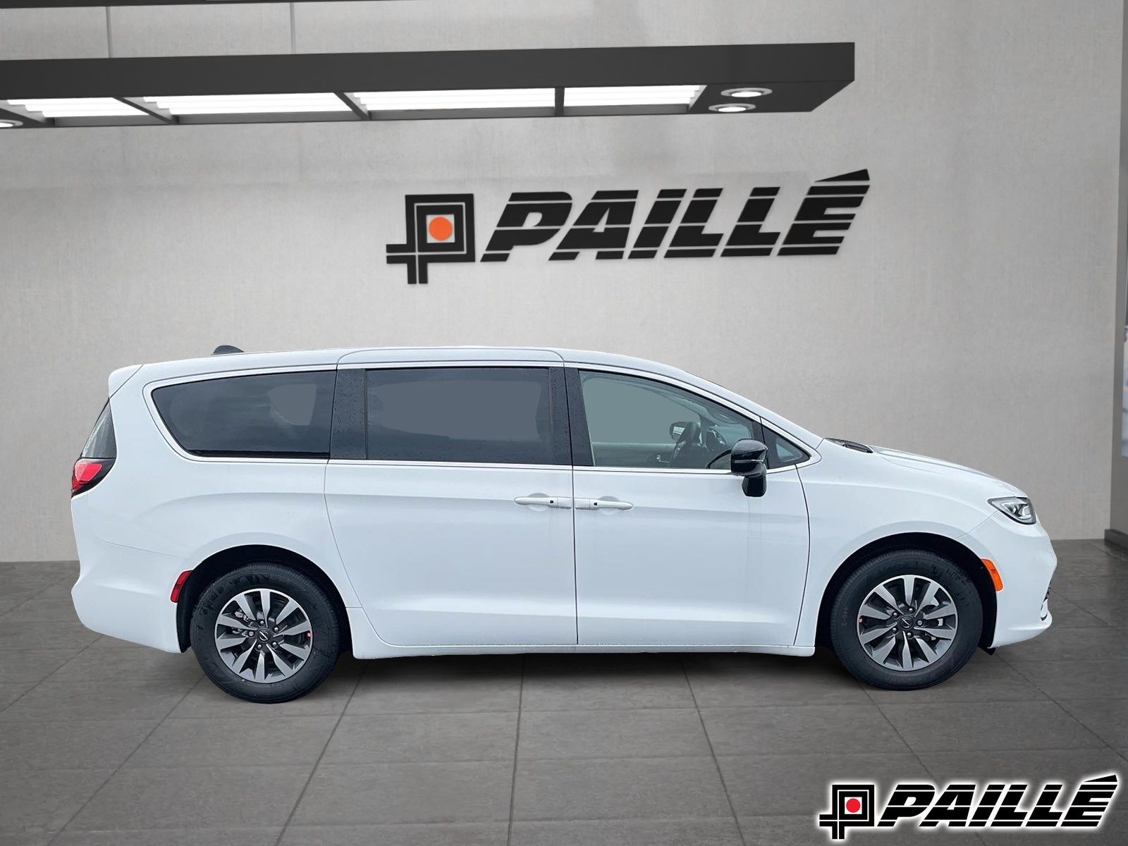 Chrysler Pacifica Hybrid  2024 à Sorel-Tracy, Québec