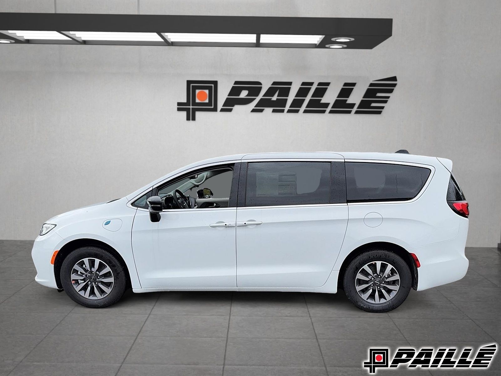 Chrysler Pacifica Hybrid  2024 à Sorel-Tracy, Québec