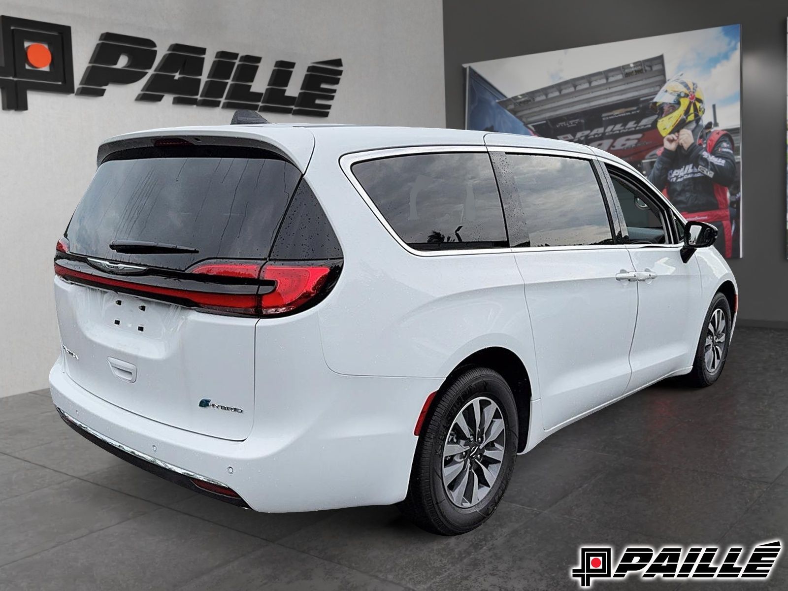 2024 Chrysler Pacifica Hybrid in Sorel-Tracy, Quebec