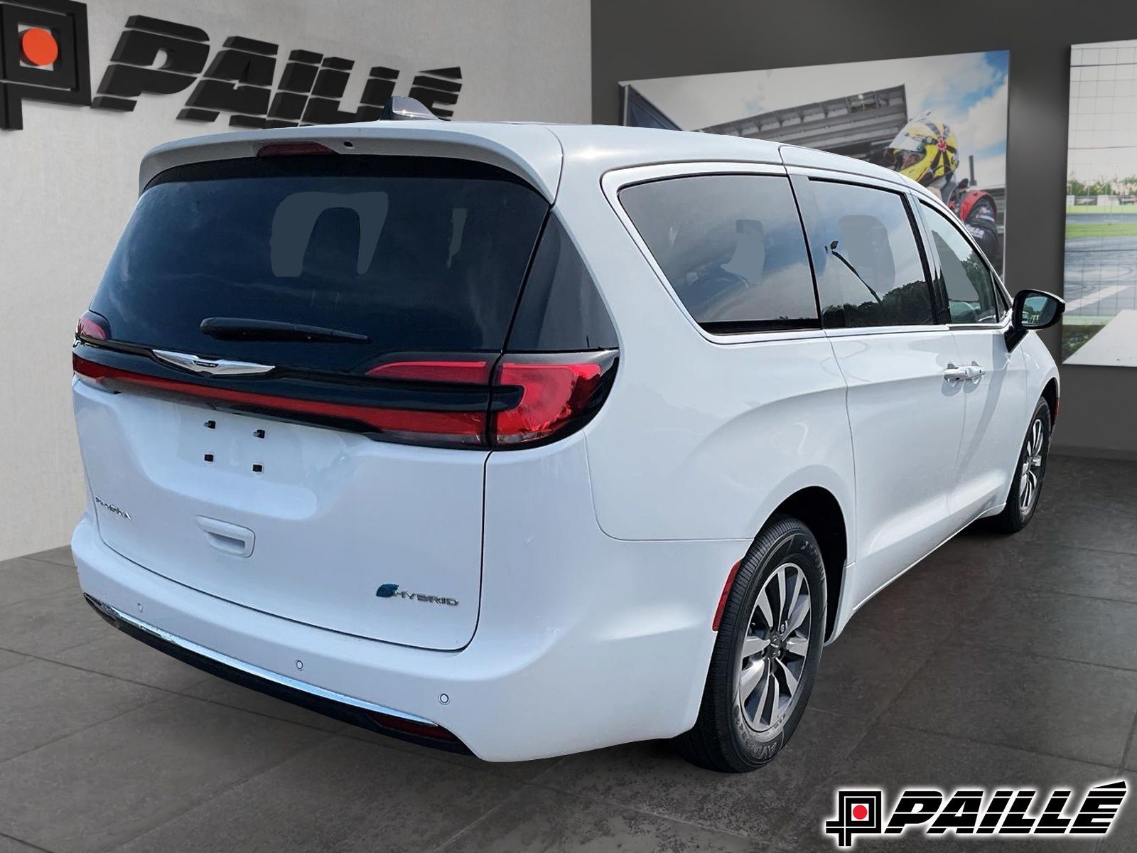 2024 Chrysler Pacifica Hybrid in Sorel-Tracy, Quebec