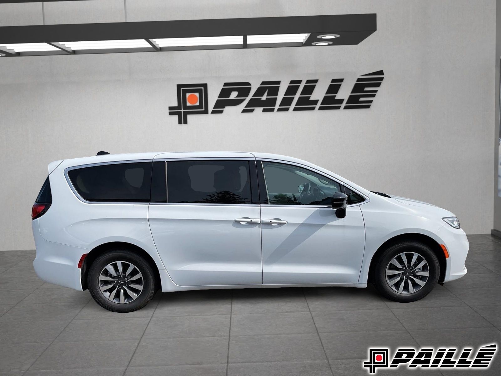 Chrysler Pacifica Hybrid  2024 à Sorel-Tracy, Québec