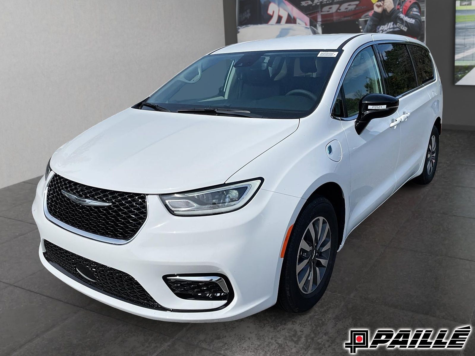 2024 Chrysler Pacifica Hybrid in Sorel-Tracy, Quebec