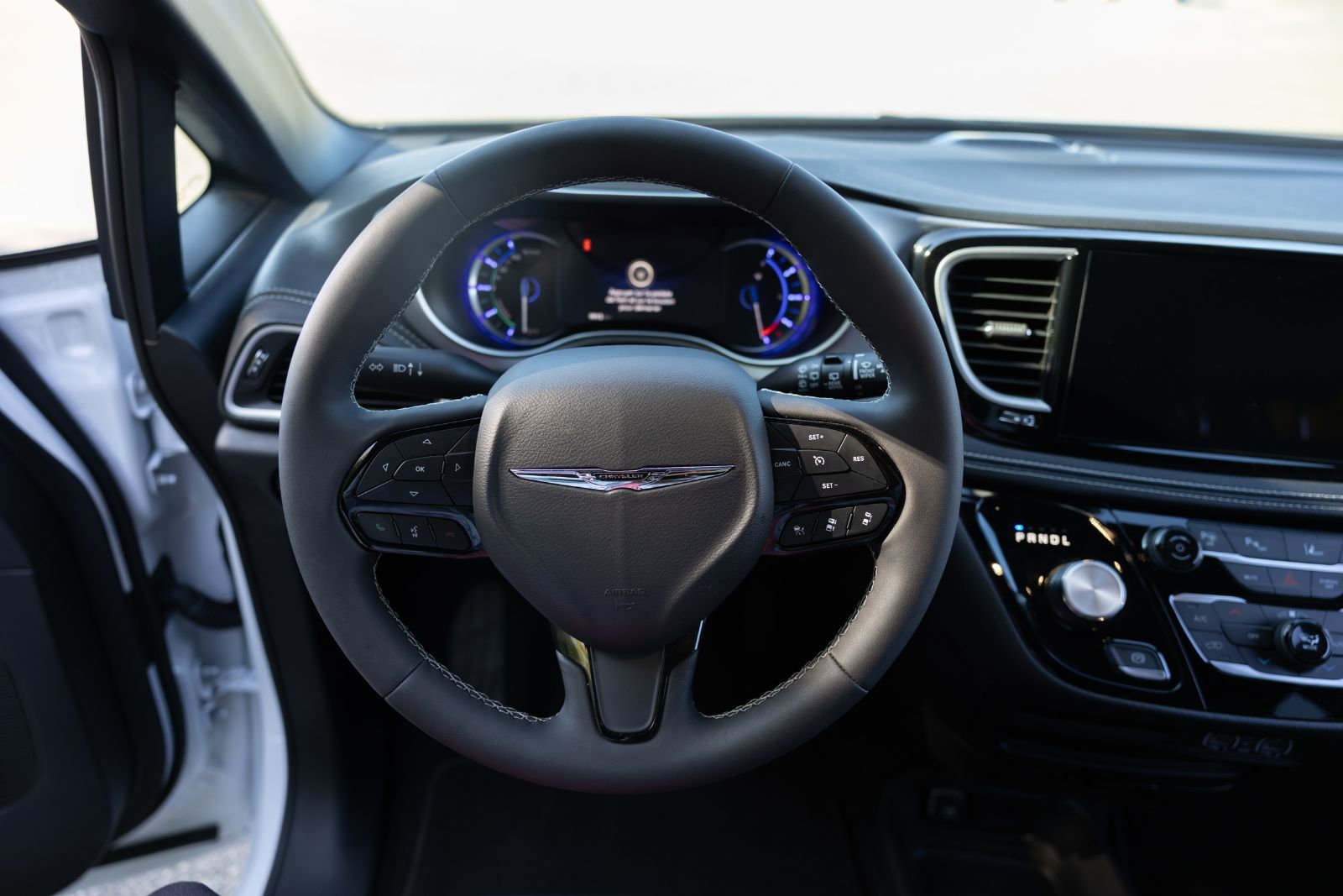 Chrysler Pacifica Hybrid  2024 à Nicolet, Québec