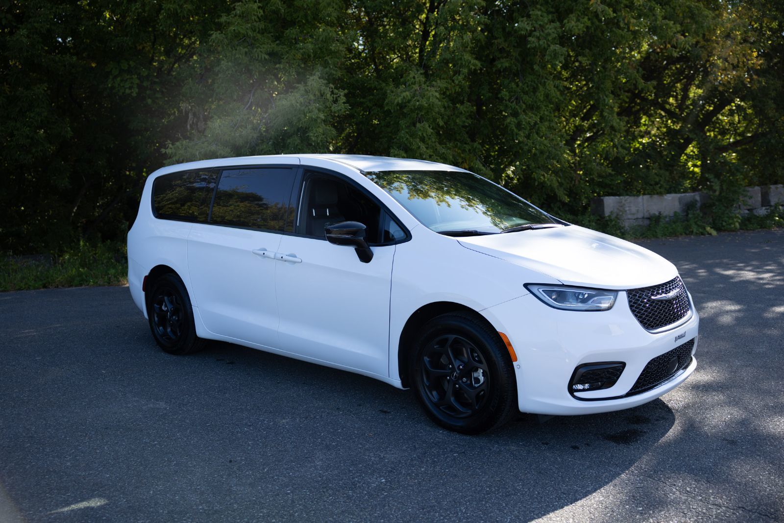Chrysler Pacifica Hybrid  2024 à Nicolet, Québec