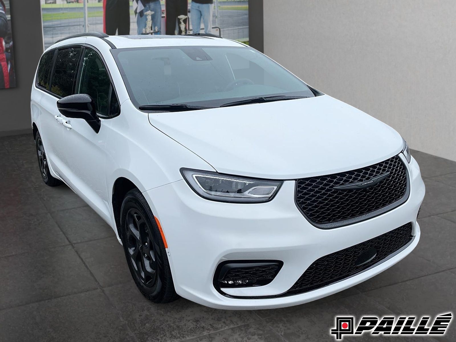 2024 Chrysler Pacifica Hybrid in Sorel-Tracy, Quebec