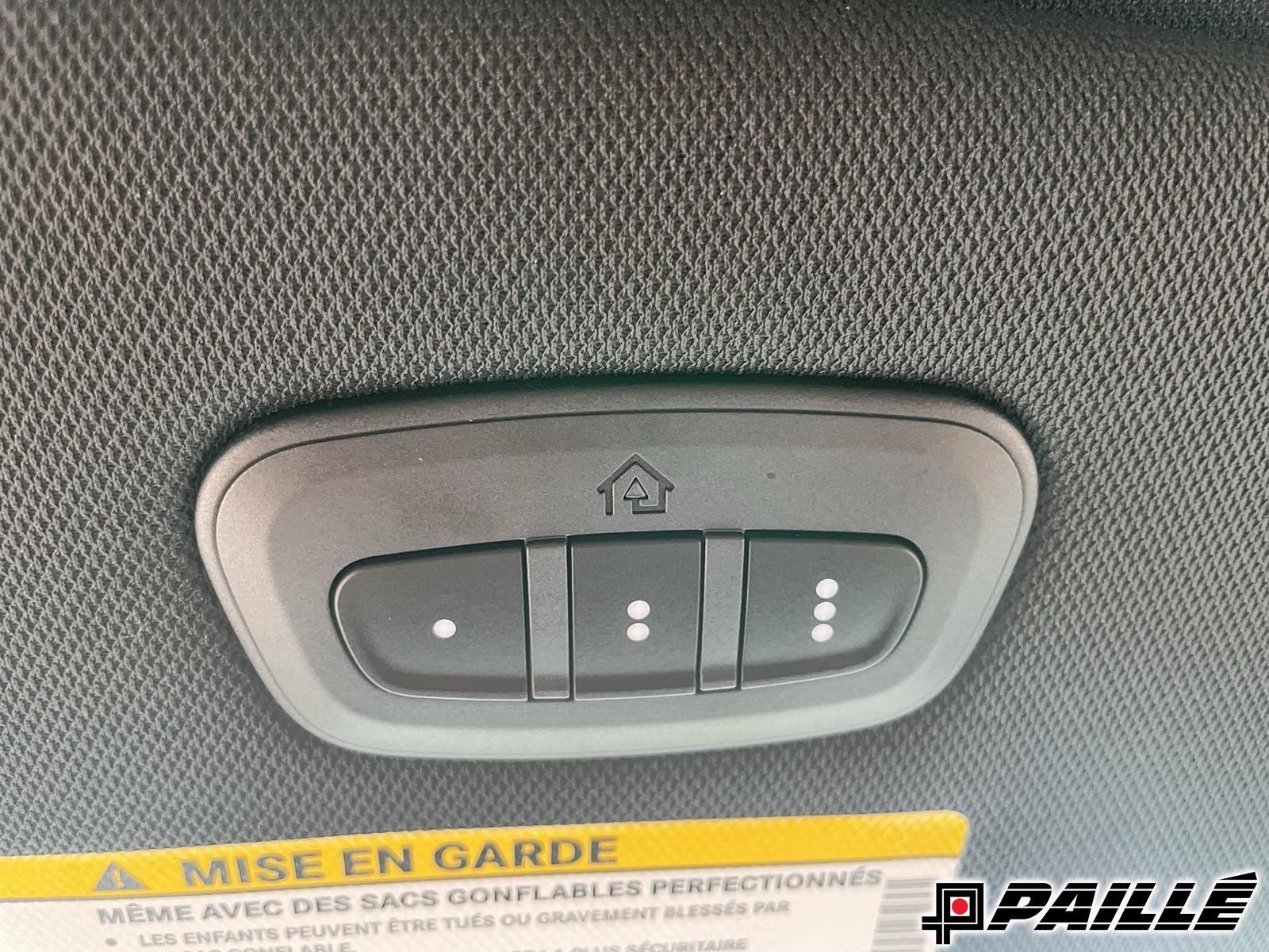 2024 Chrysler Pacifica Hybrid in Sorel-Tracy, Quebec