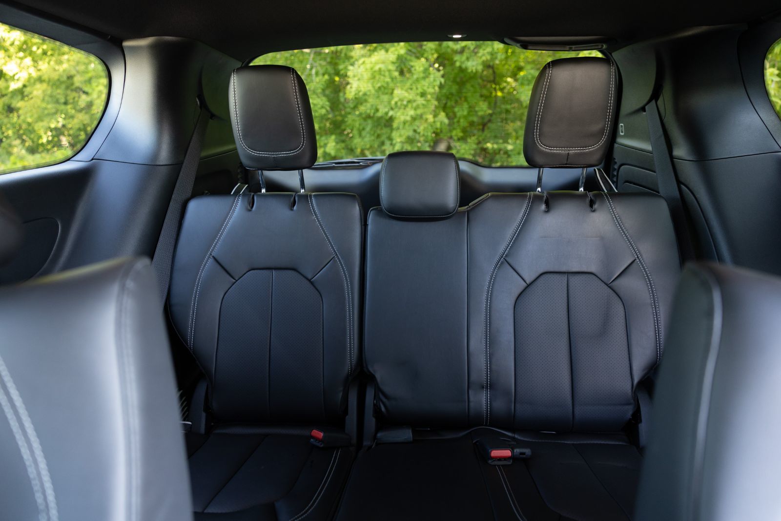 2024 Chrysler Pacifica Hybrid in Berthierville, Quebec
