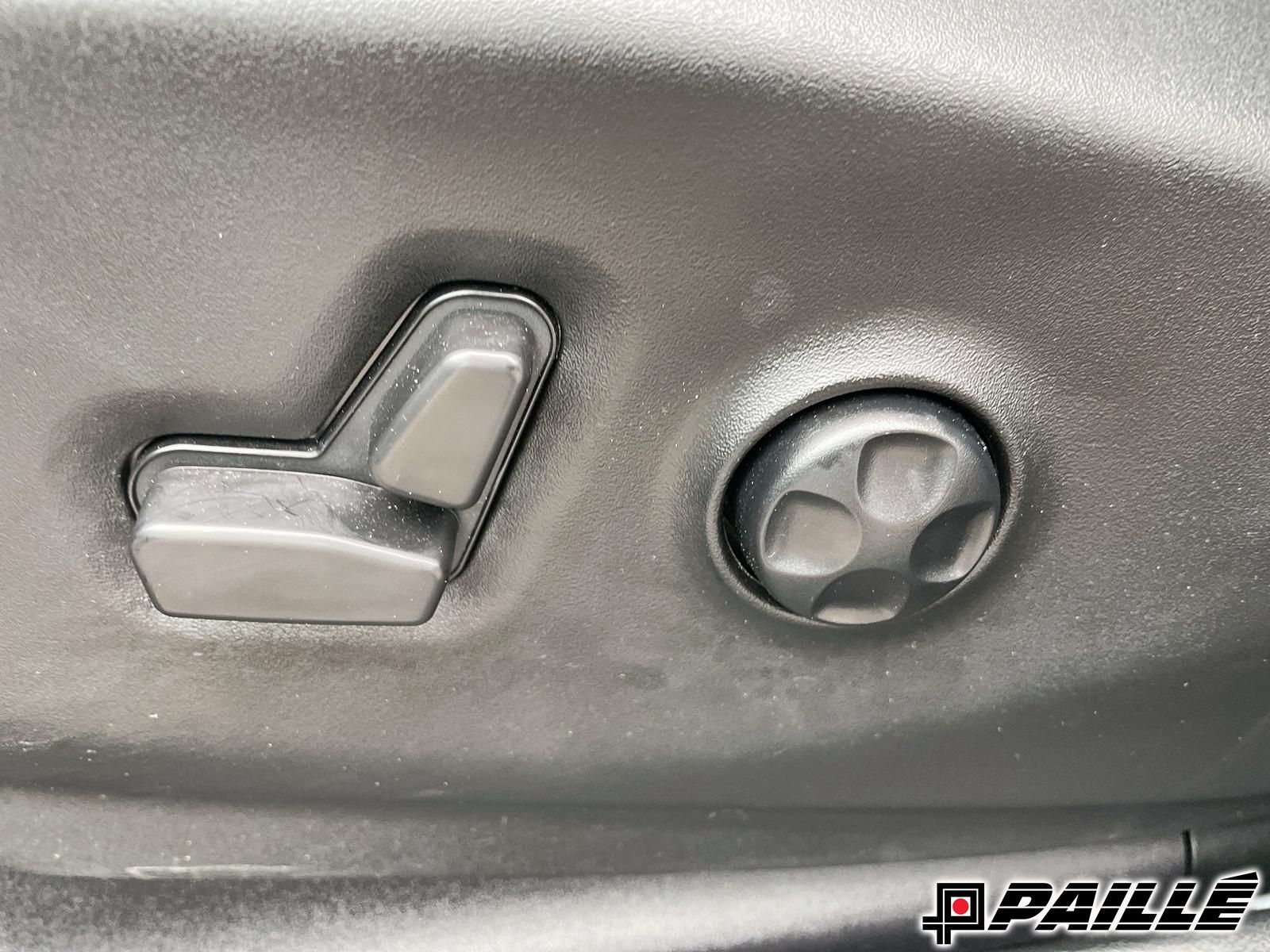 2024 Chrysler Pacifica Hybrid in Sorel-Tracy, Quebec