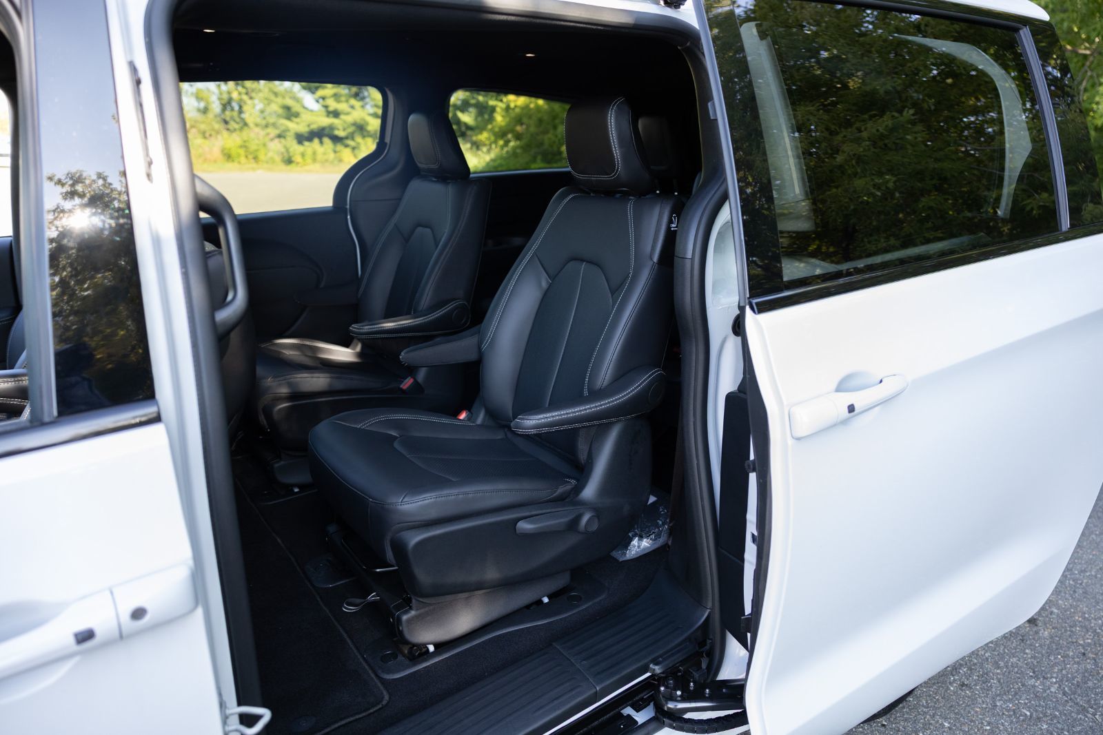2024 Chrysler Pacifica Hybrid in Berthierville, Quebec