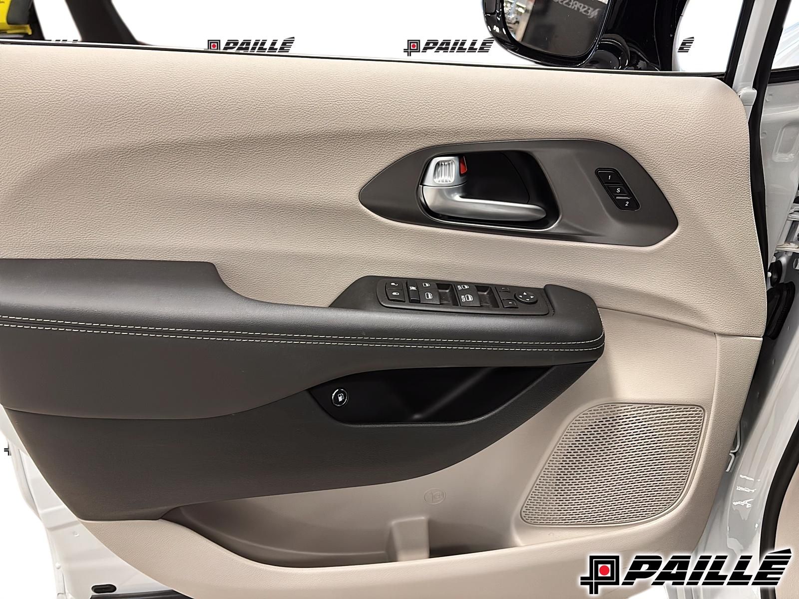 Chrysler Pacifica Hybrid  2024 à Sorel-Tracy, Québec