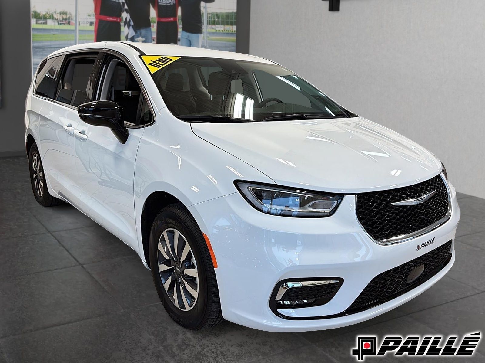 Chrysler Pacifica Hybrid  2024 à Sorel-Tracy, Québec