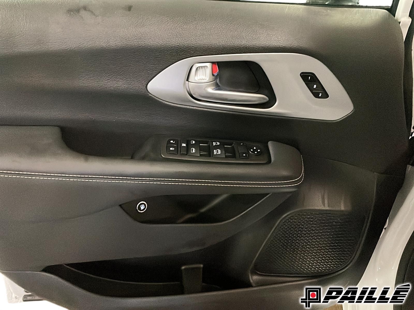 Chrysler Pacifica Hybrid  2024 à Sorel-Tracy, Québec