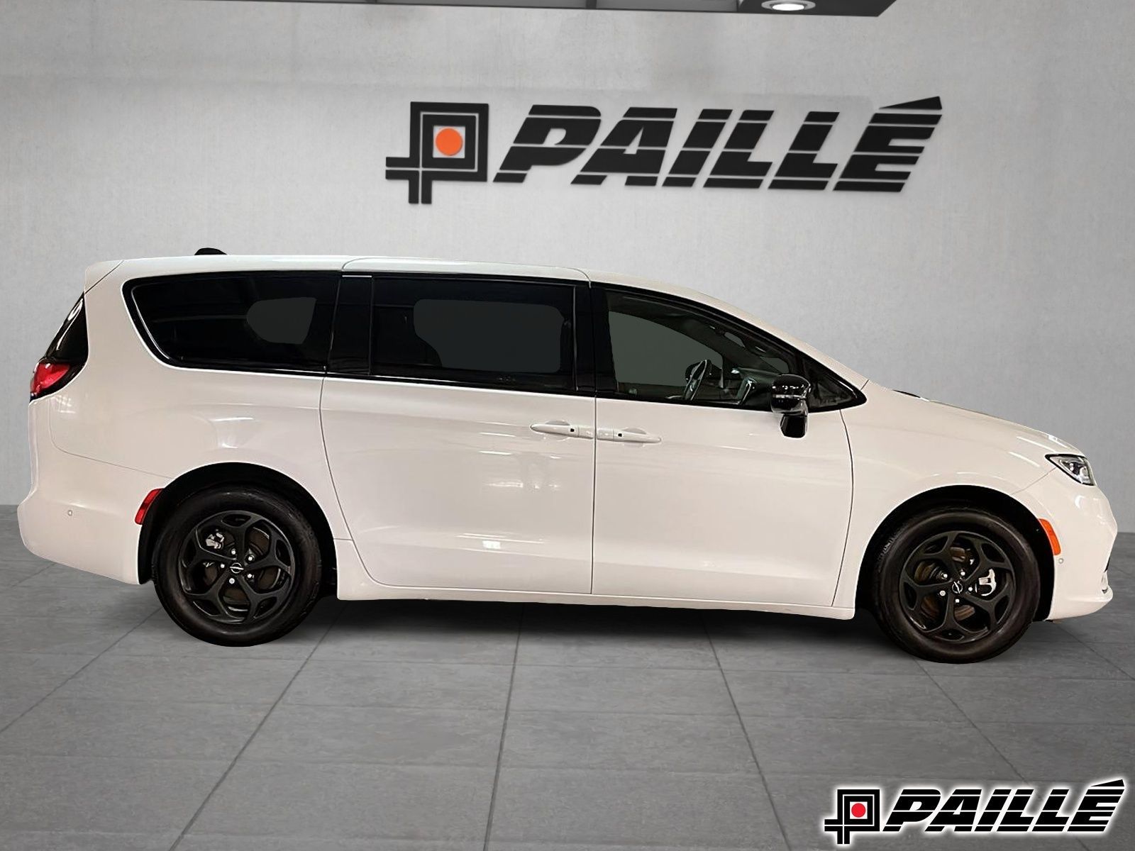 Chrysler Pacifica Hybrid  2024 à Sorel-Tracy, Québec