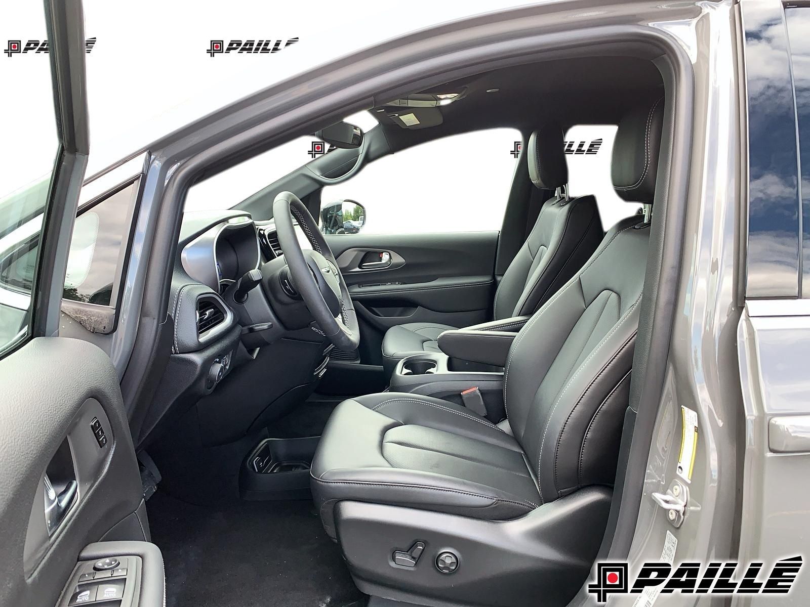 Chrysler Pacifica Hybrid  2025 à Sorel-Tracy, Québec