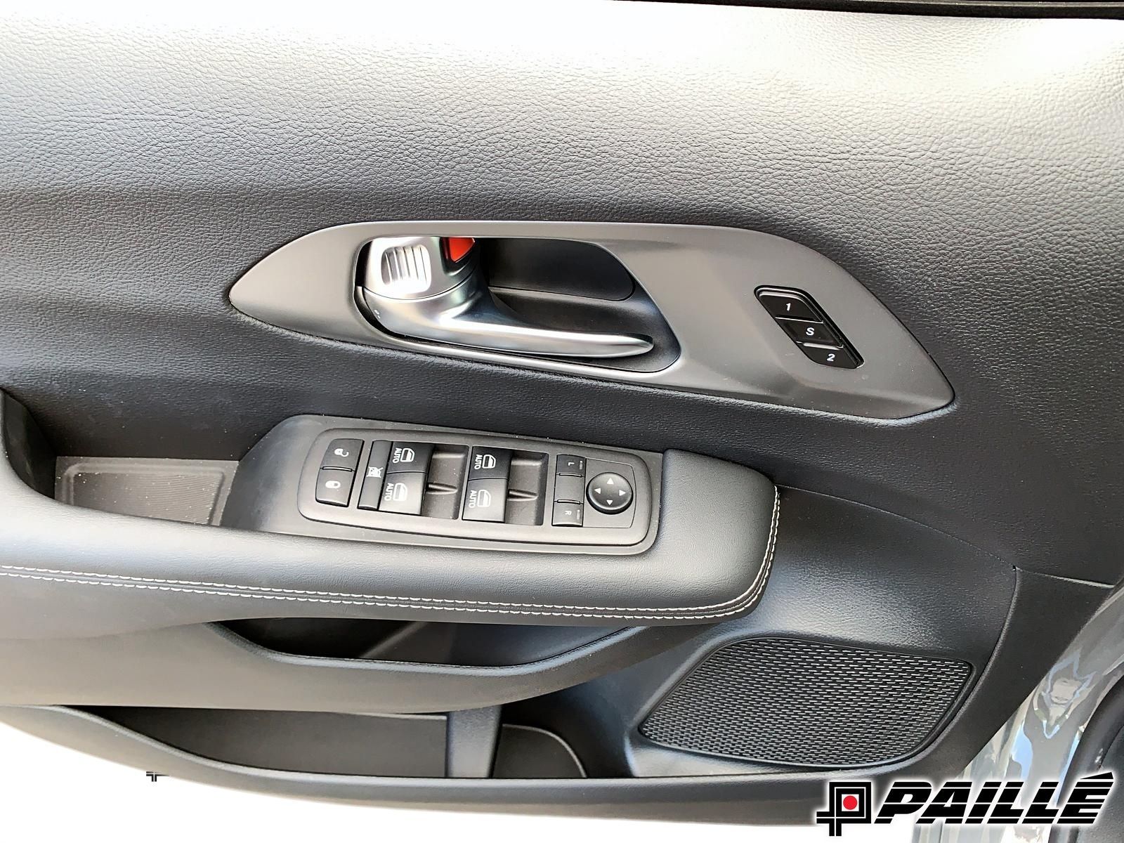 Chrysler Pacifica Hybrid  2025 à Sorel-Tracy, Québec