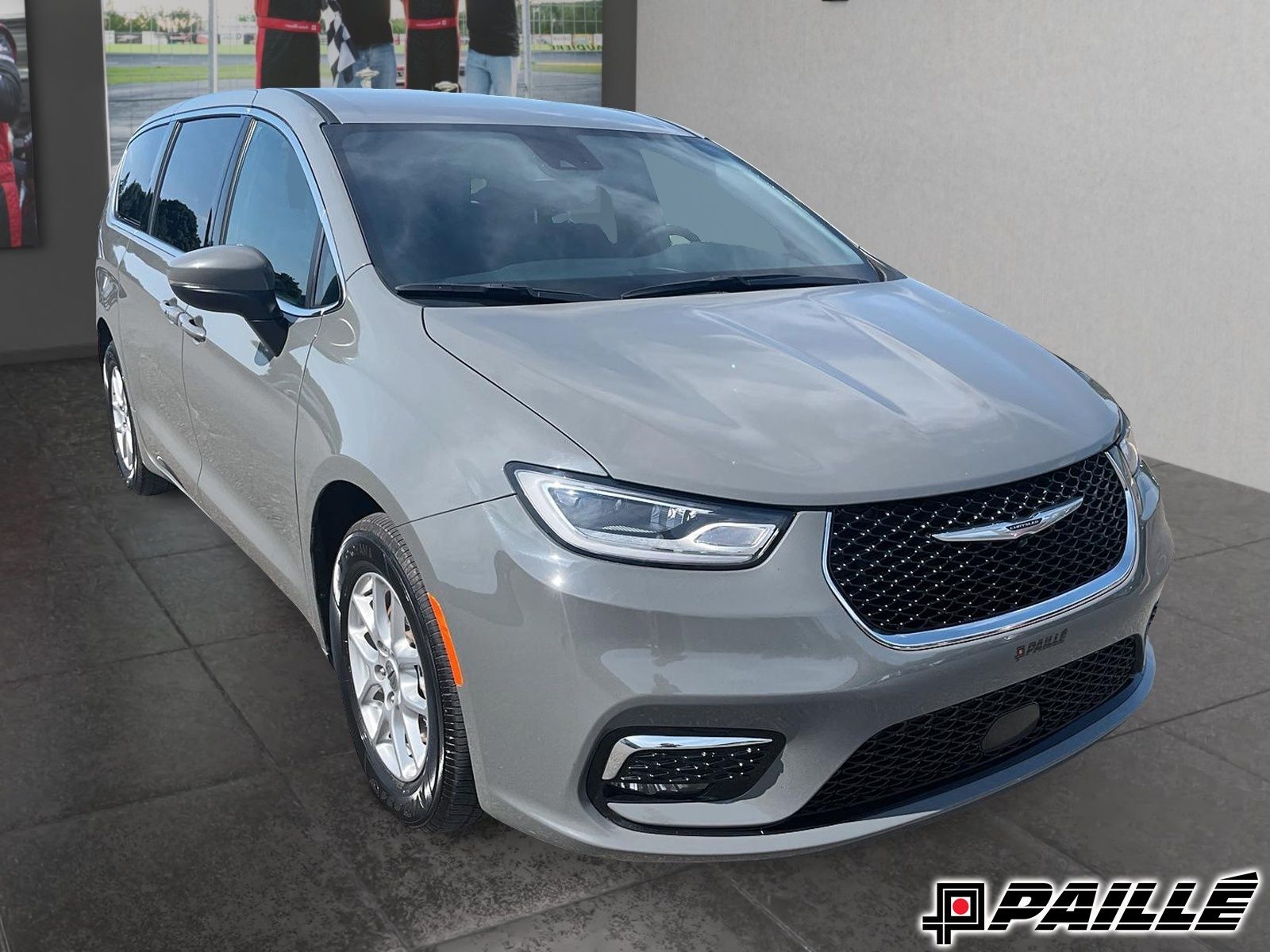 Chrysler Pacifica  2023 à Berthierville, Québec