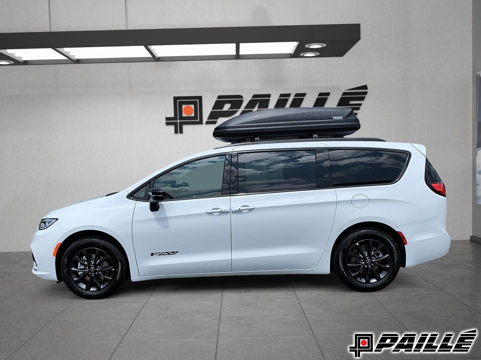 2025 Chrysler Pacifica in Nicolet, Quebec