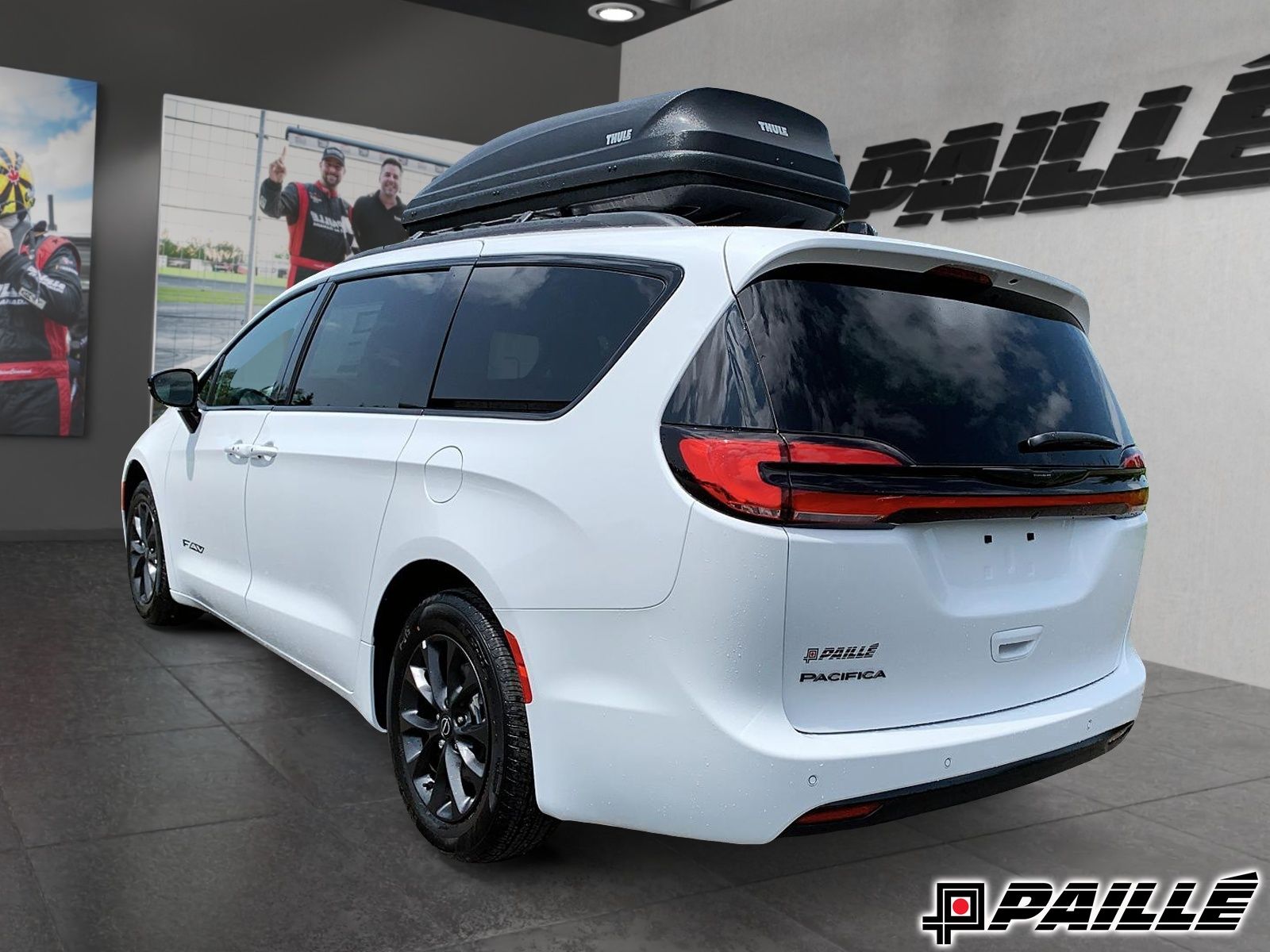 2025 Chrysler Pacifica in Nicolet, Quebec